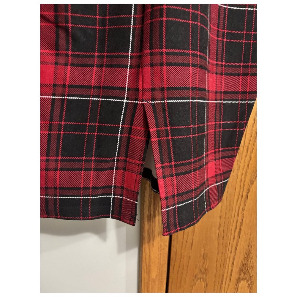 Torrid Red and Black Plaid Pencil Skirt - Picture 6 of 7